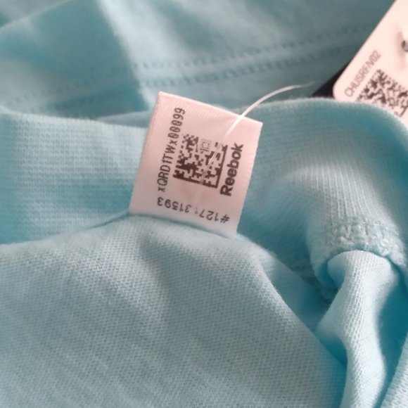 🆕 Reebok Women's Training Essentials Graphic T-Shirt, Blue Digital Glow, NWT - Picture 9 of 9